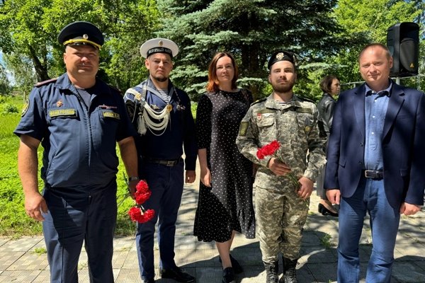 Сотрудники Межрегионального учебного центра приняли участие в памятном митинге